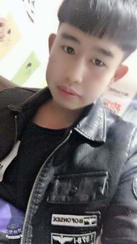 军绿色的第一张照片--文山认干亲服务网